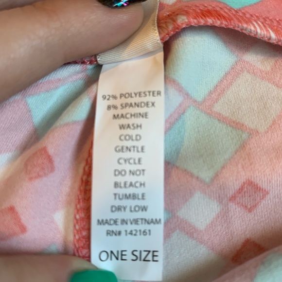 LuLaRoe One Size Leggings - Picture 5 of 7